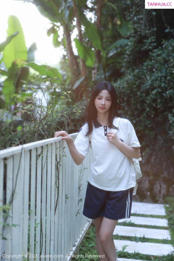 糖豆  [XiuRen]高清写真图 2023.06.12 No.6895 糖豆sisi 新人美腿第8张图片